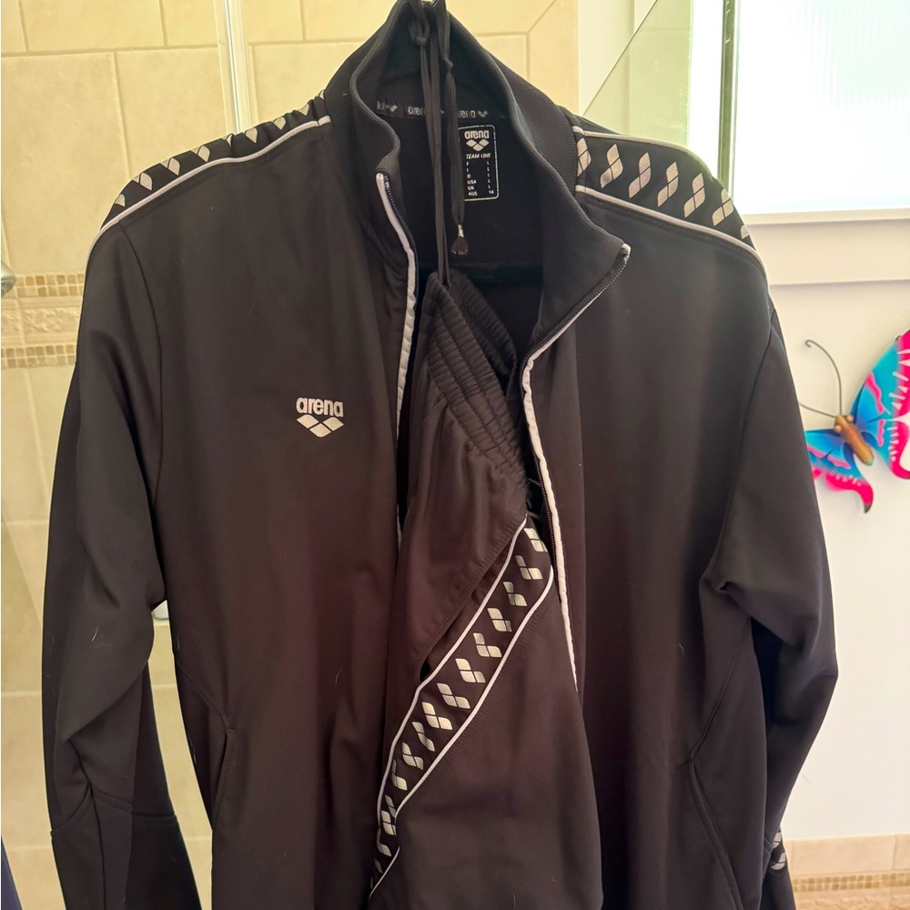 Arena Sweat Suit - Large